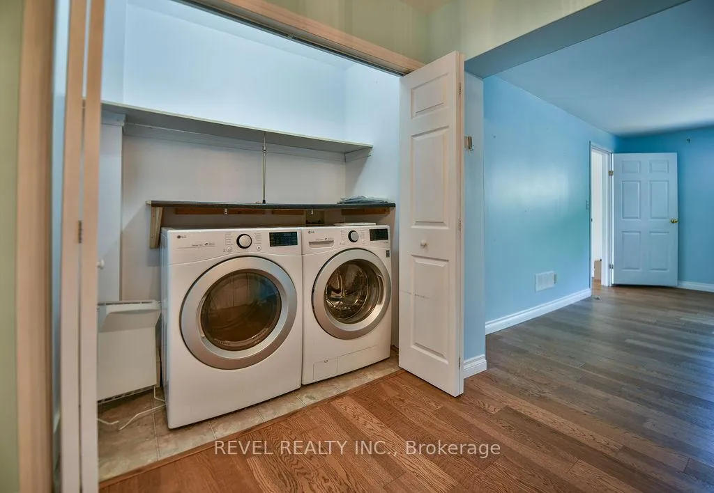 Photo 15 of 711 Eyre Boulevard, Timmins, TNW - Upper Melrose — HOMEH