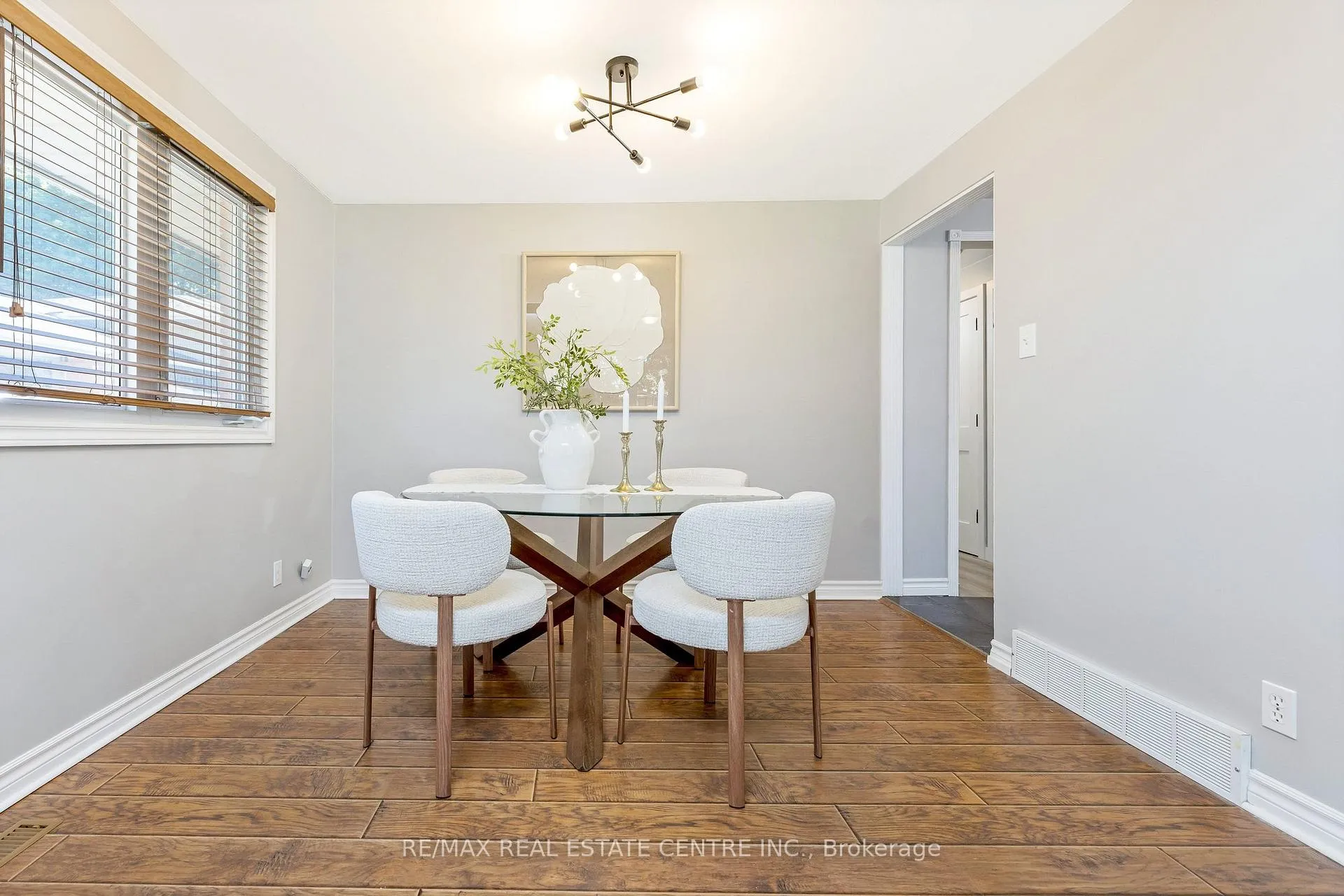 Photo 12 of 12 Selkirk Court, Kitchener — HOMEH