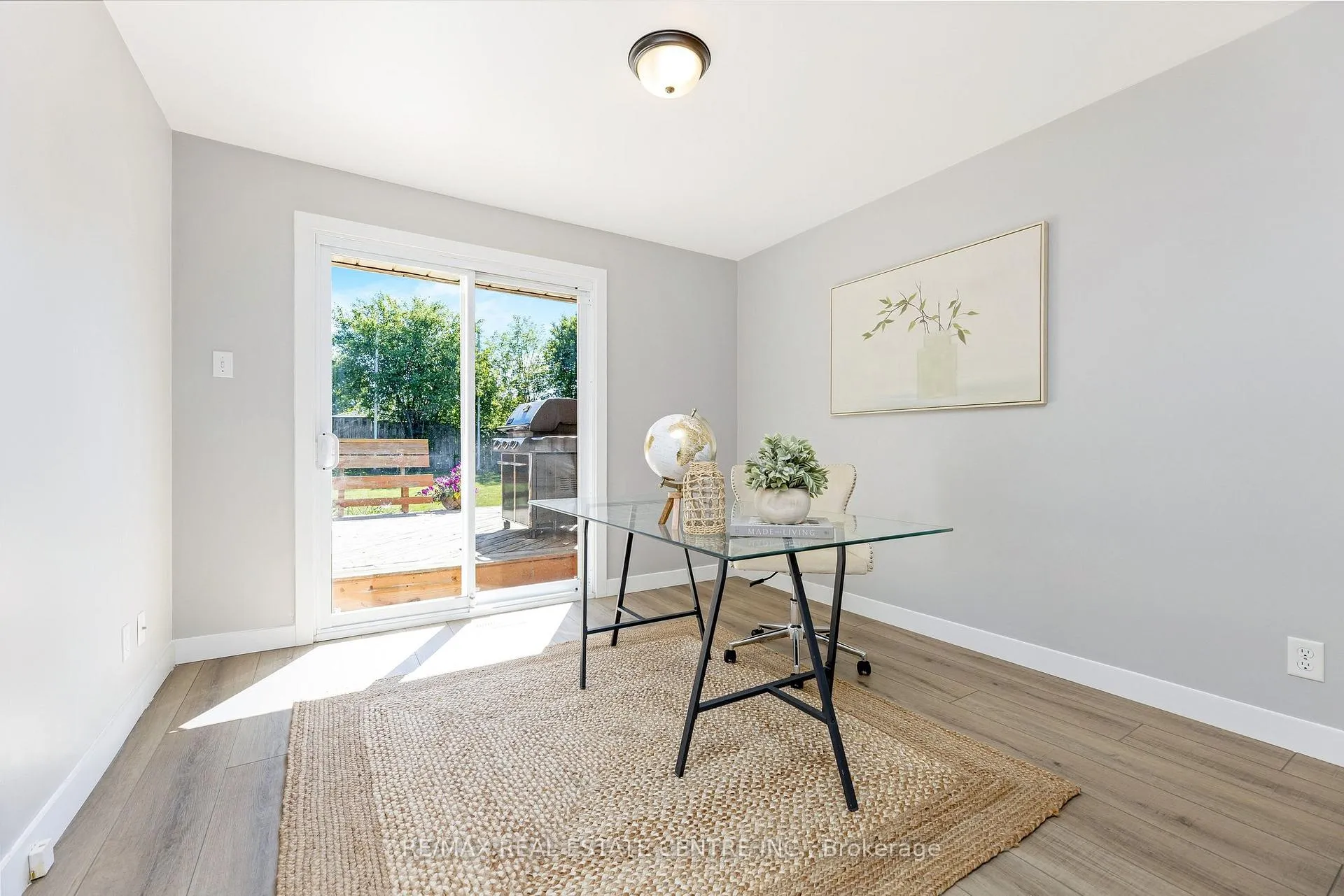 Photo 20 of 12 Selkirk Court, Kitchener — HOMEH