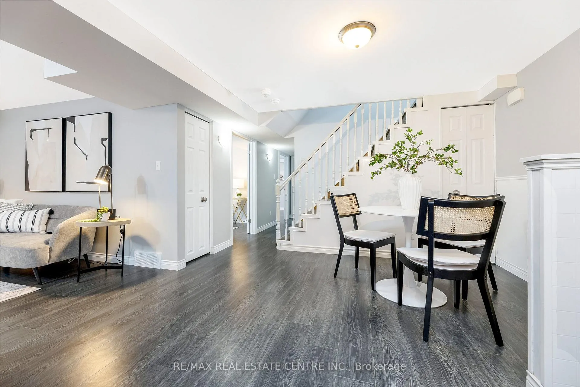 Photo 25 of 12 Selkirk Court, Kitchener — HOMEH