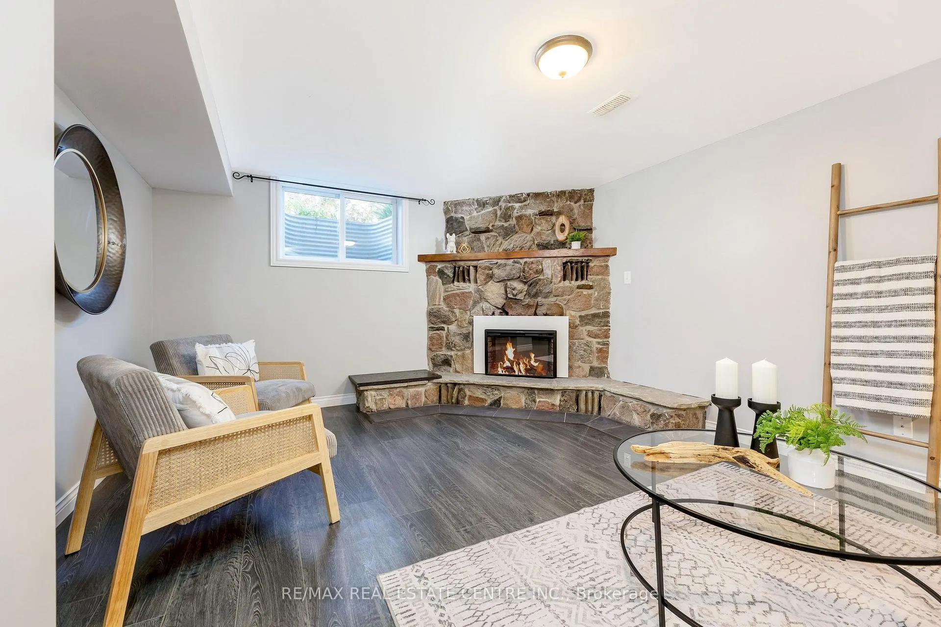 Photo 26 of 12 Selkirk Court, Kitchener — HOMEH