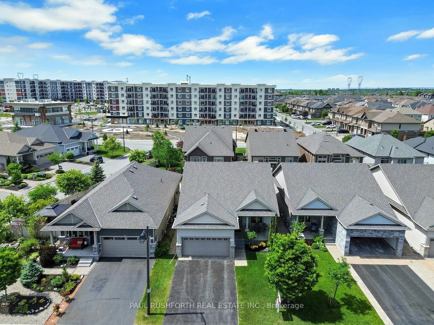 Photo 3 of 116 Elfin Grove, Ottawa, Kanata - Emerald Meadows/Trailwest — HOMEH