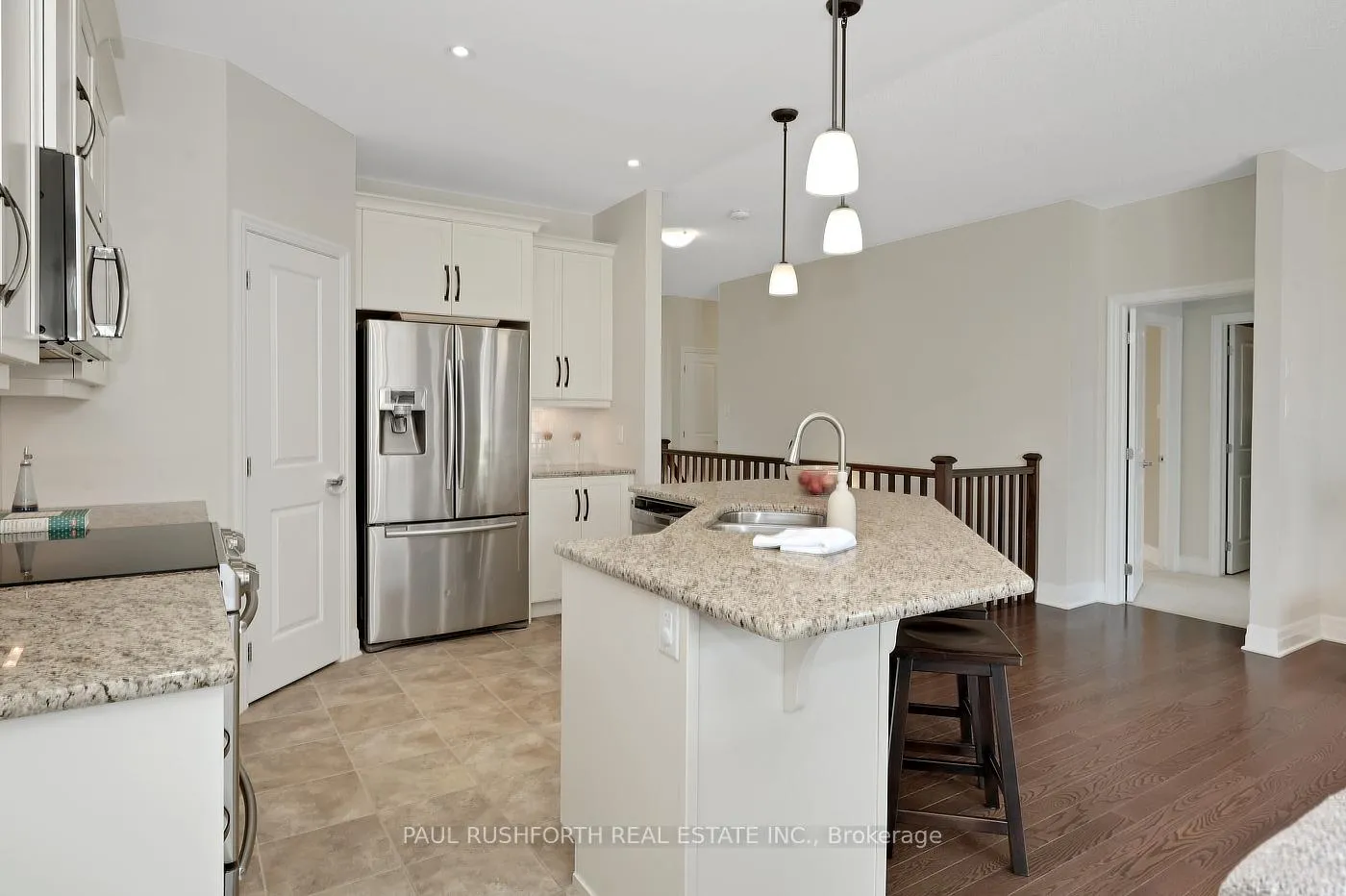 Photo 15 of 116 Elfin Grove, Ottawa, Kanata - Emerald Meadows/Trailwest — HOMEH
