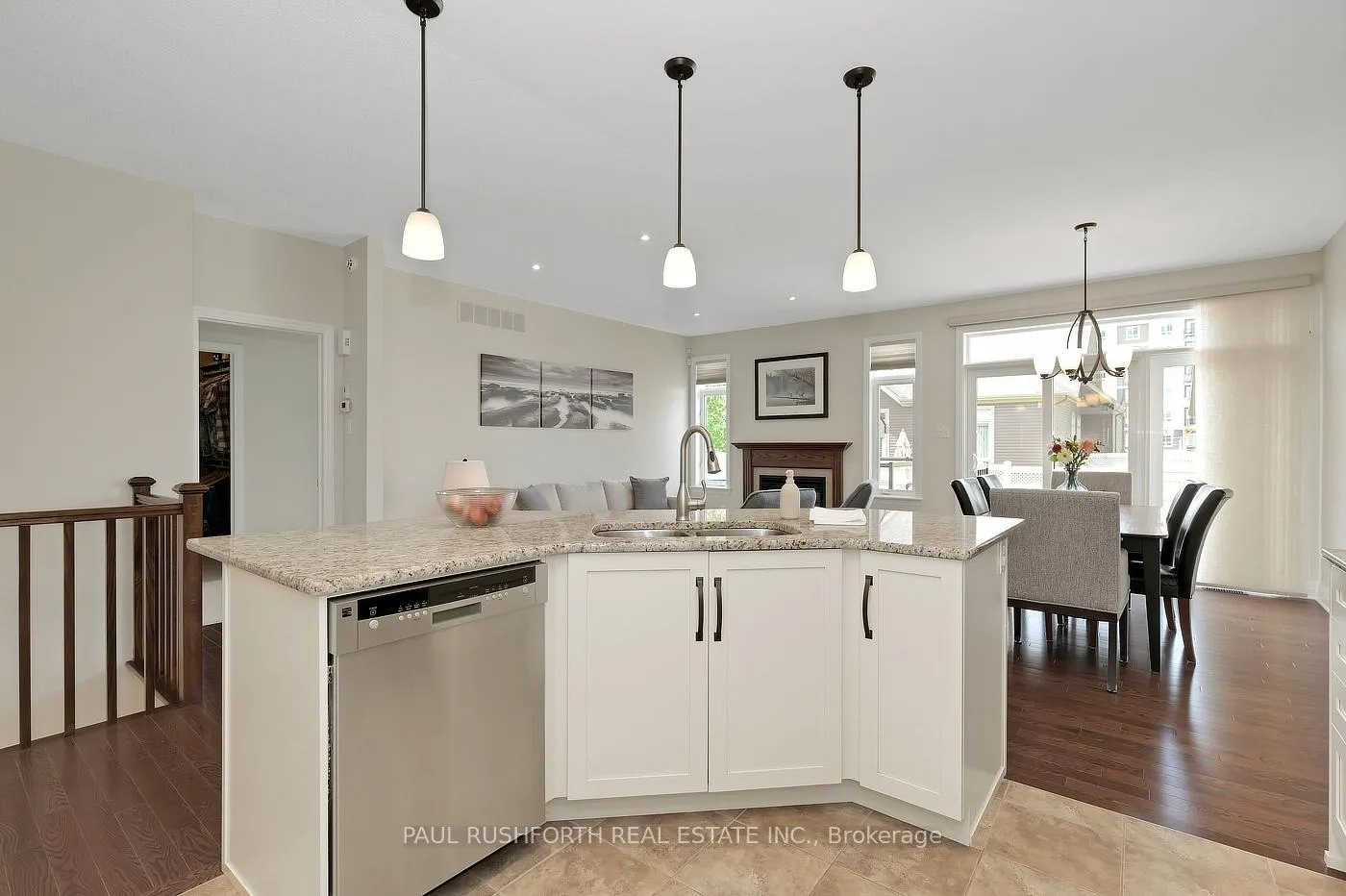 Photo 17 of 116 Elfin Grove, Ottawa, Kanata - Emerald Meadows/Trailwest — HOMEH