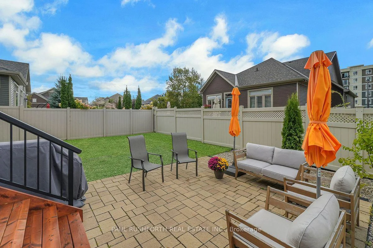 Photo 35 of 116 Elfin Grove, Ottawa, Kanata - Emerald Meadows/Trailwest — HOMEH