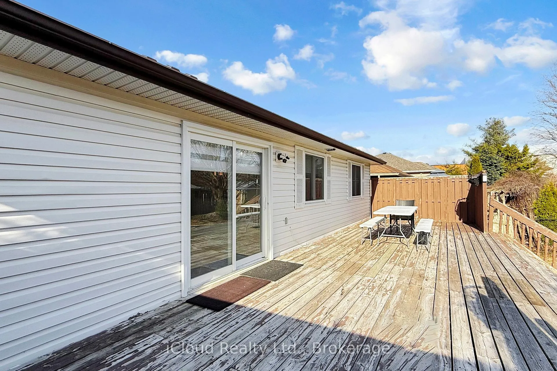Photo 21 of 197 Mapleton Avenue, Barrie, Holly — HOMEH