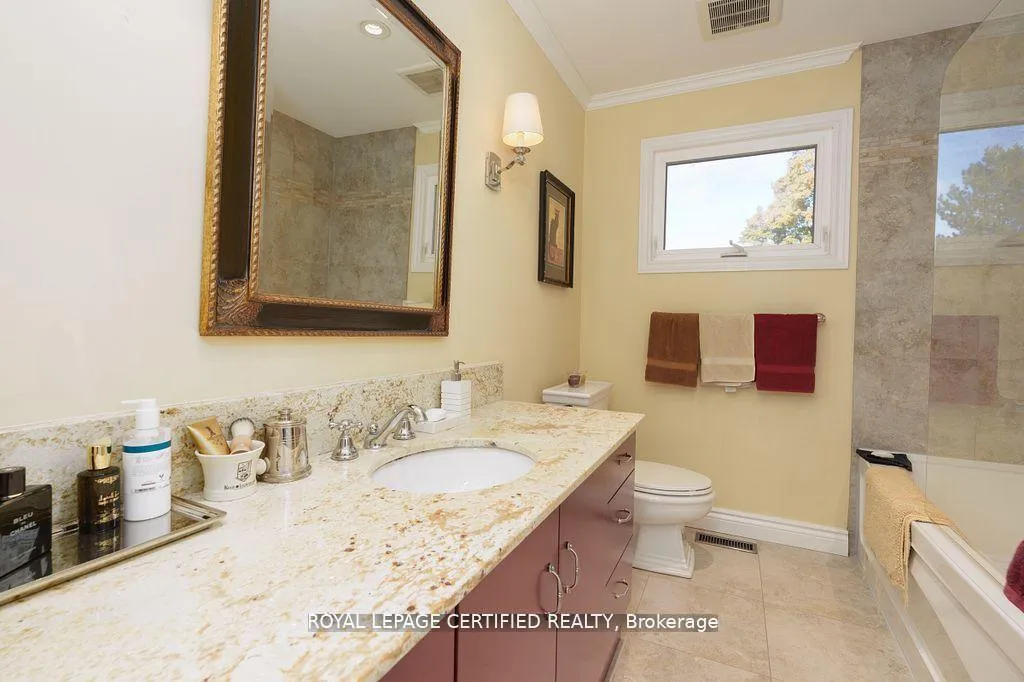 Photo 15 of 12 Kevinwood Drive, Caledon, Caledon Village — HOMEH