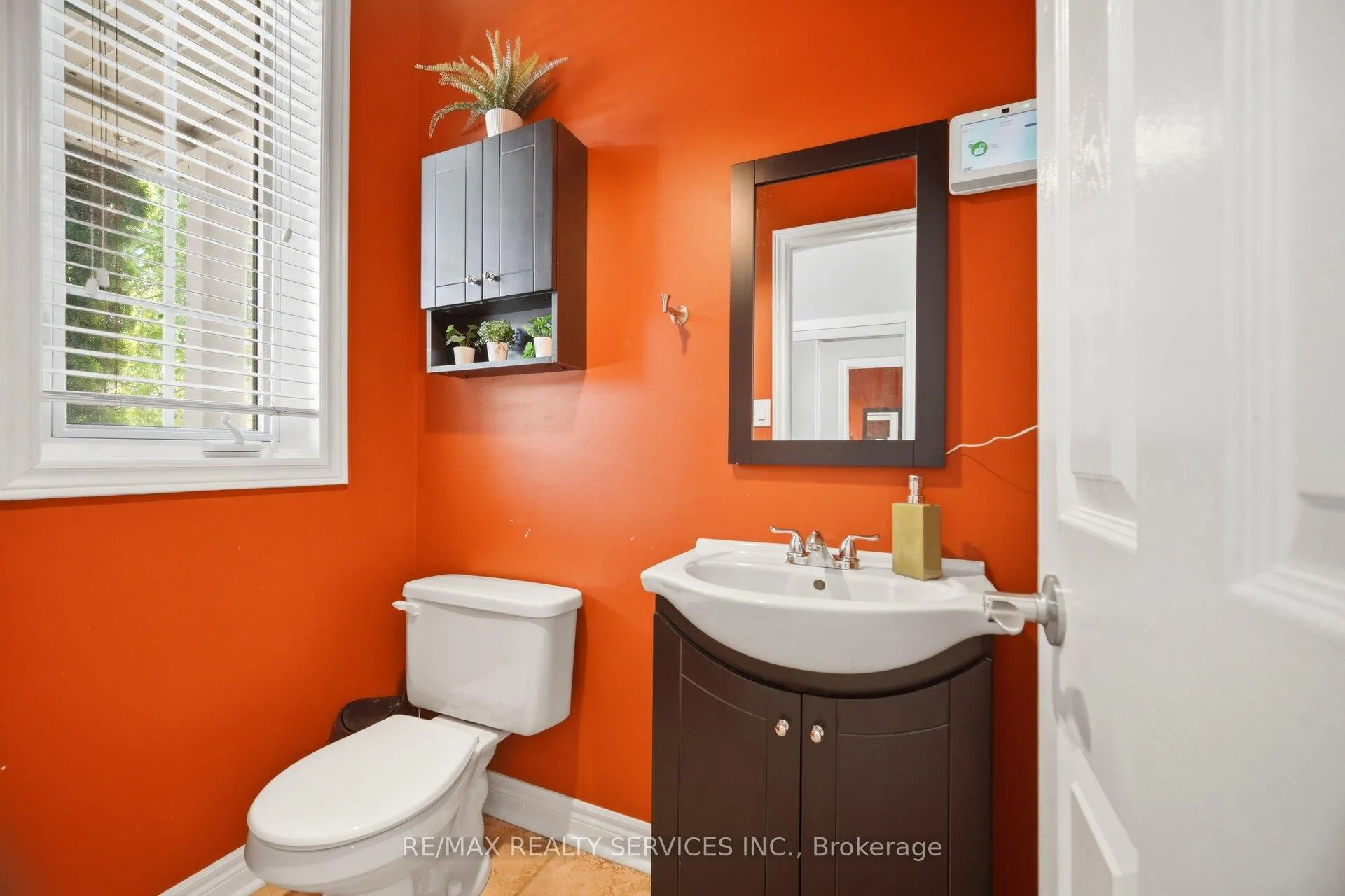 Photo 17 of 32 Ashdale Road, Brampton, Bram West — HOMEH