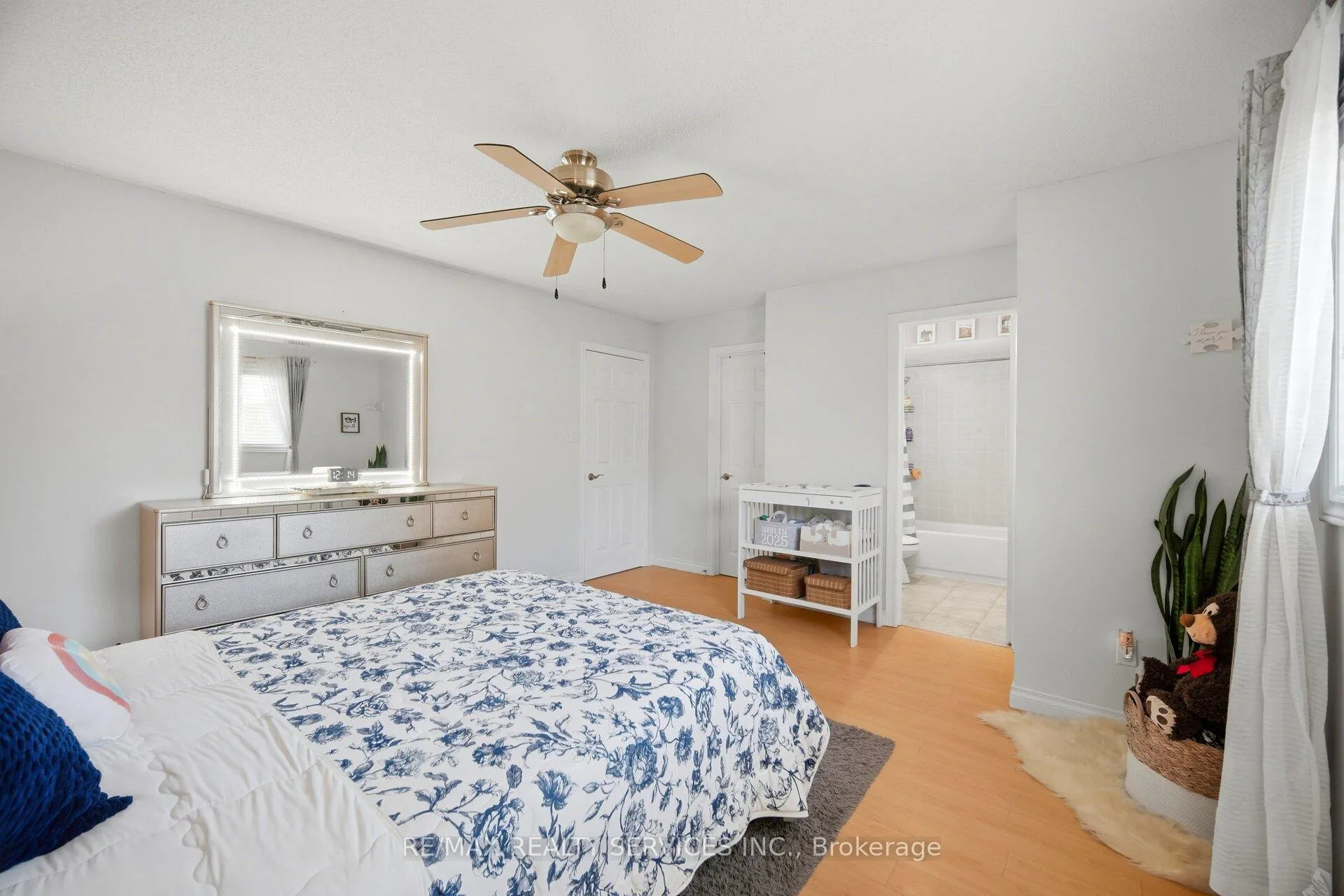 Photo 21 of 32 Ashdale Road, Brampton, Bram West — HOMEH