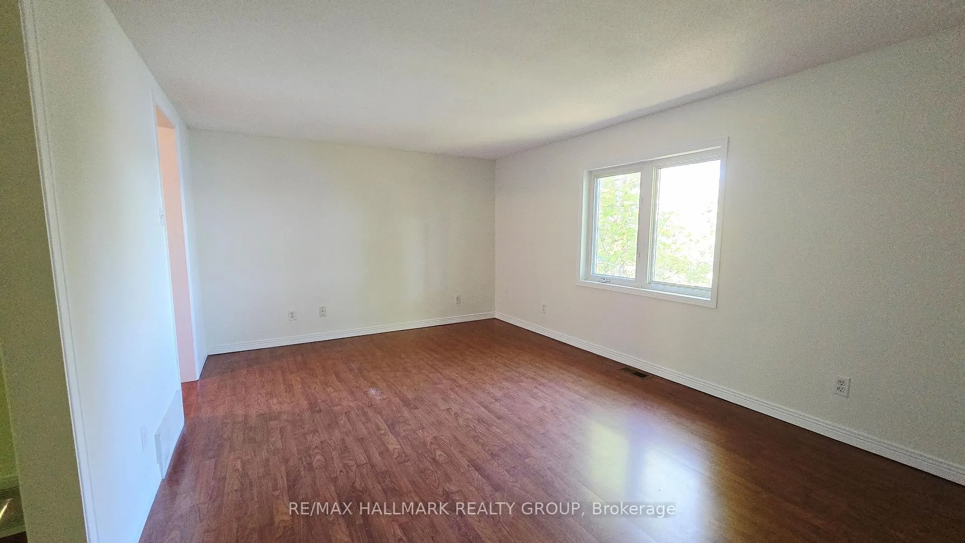 Photo 18 of 156 Dewolfe Street, Ottawa, Kinburn — HOMEH