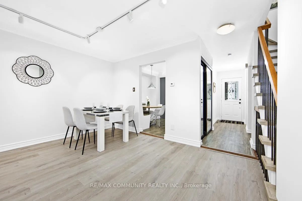 Photo 7 of 283 Braymore Boulevard, Scarborough, Rouge — HOMEH