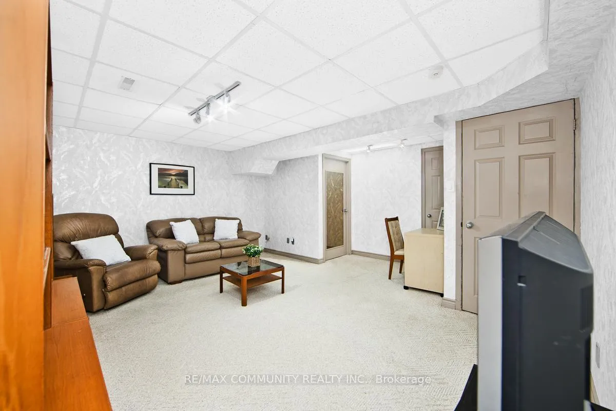 Photo 19 of 283 Braymore Boulevard, Scarborough, Rouge — HOMEH