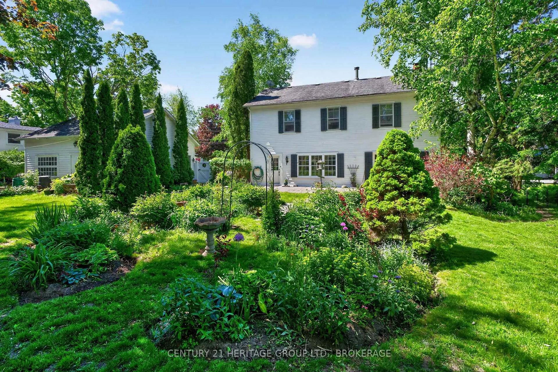 Photo 2 of 136 Old Danforth Road, Alnwick/Haldimand, Grafton — HOMEH