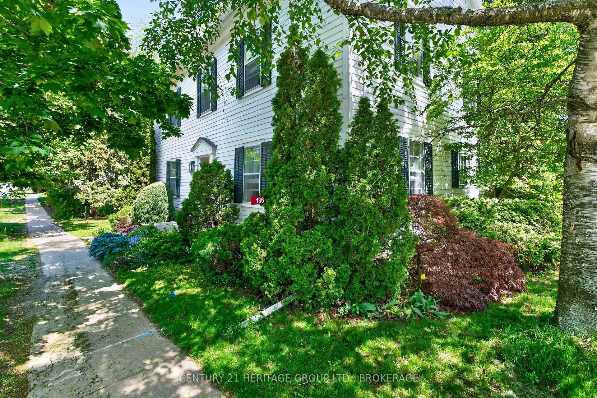 Photo 3 of 136 Old Danforth Road, Alnwick/Haldimand, Grafton — HOMEH