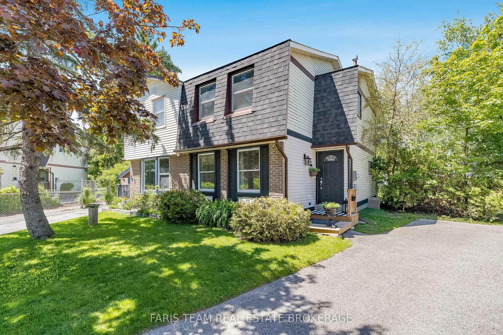 Photo 1 of 37 Wilde Place, Barrie, Letitia Heights — HOMEH