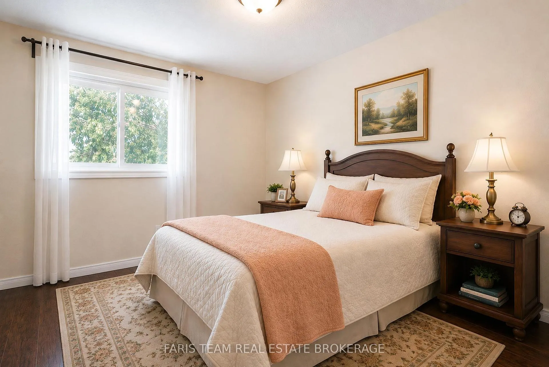 Photo 20 of 37 Wilde Place, Barrie, Letitia Heights — HOMEH