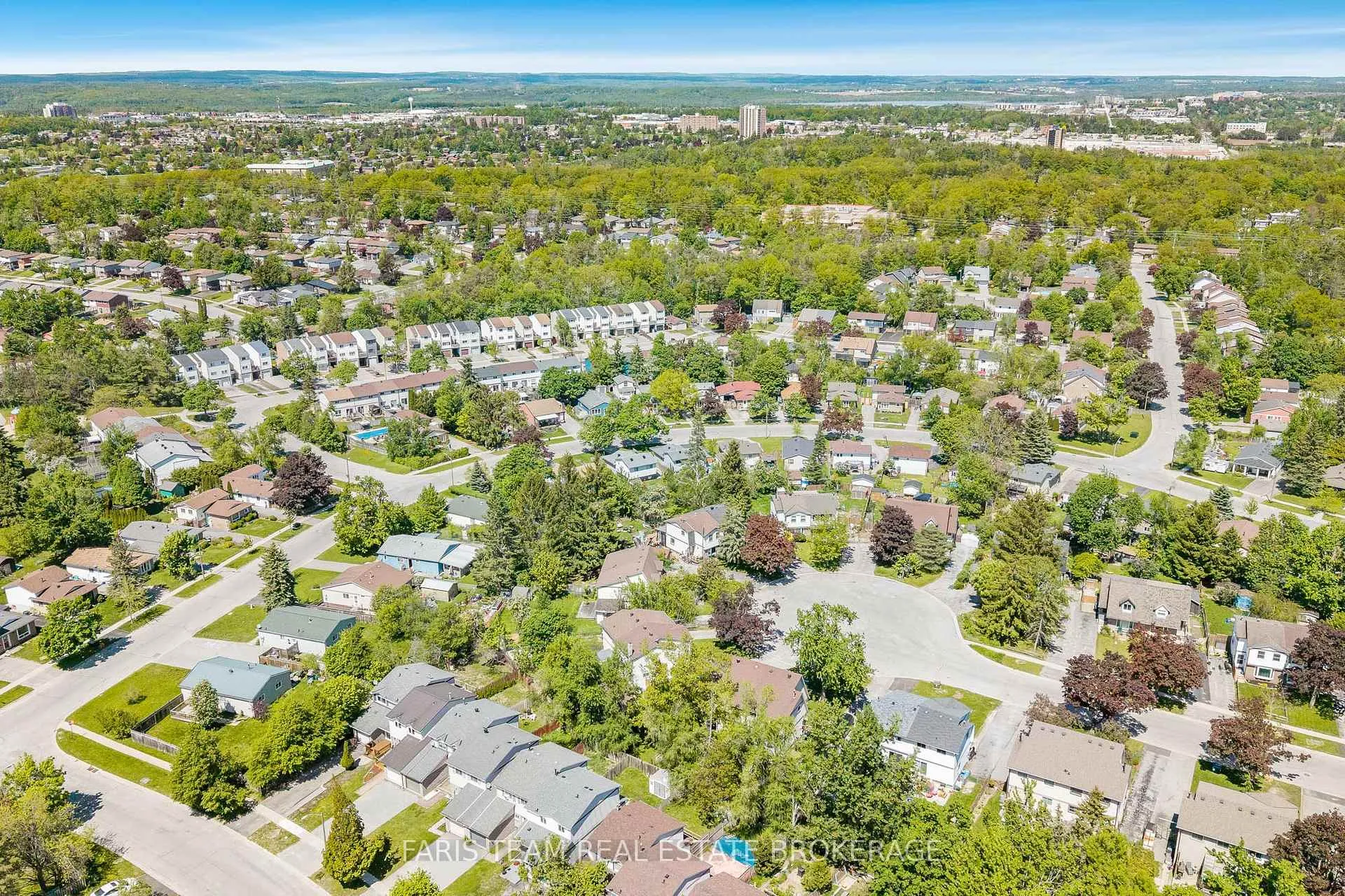 Photo 44 of 37 Wilde Place, Barrie, Letitia Heights — HOMEH