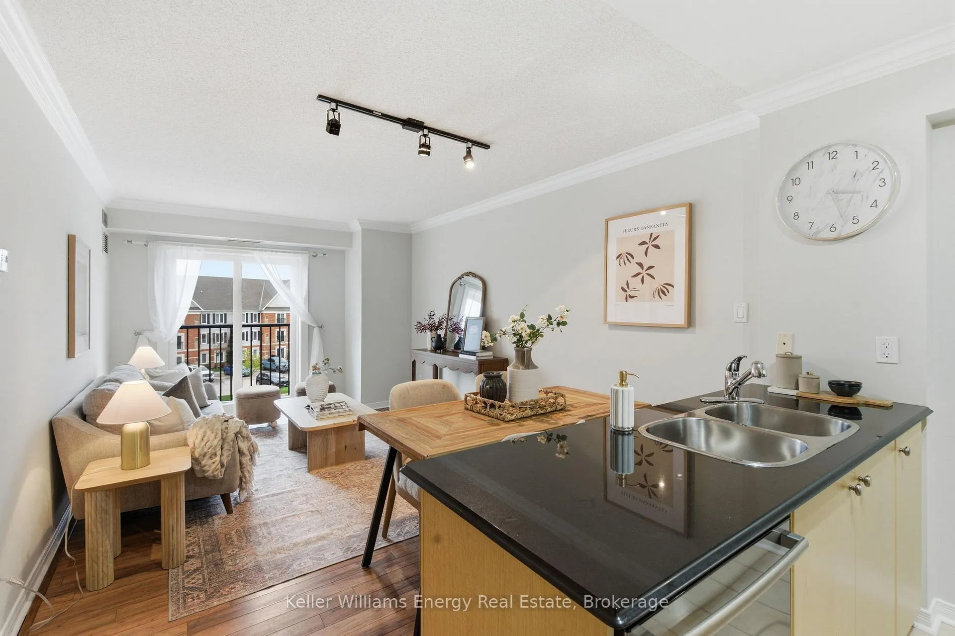 Photo 9 of Unit 301, 90 Aspen Springs Drive, Clarington, Bowmanville — HOMEH