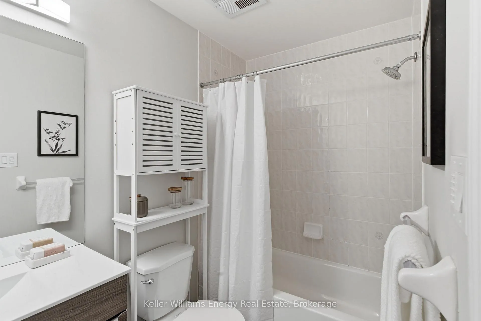 Photo 16 of Unit 301, 90 Aspen Springs Drive, Clarington, Bowmanville — HOMEH