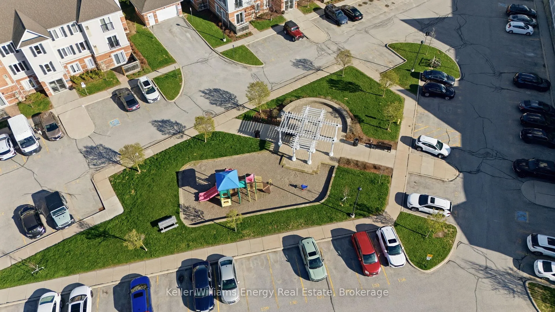 Photo 38 of Unit 301, 90 Aspen Springs Drive, Clarington, Bowmanville — HOMEH