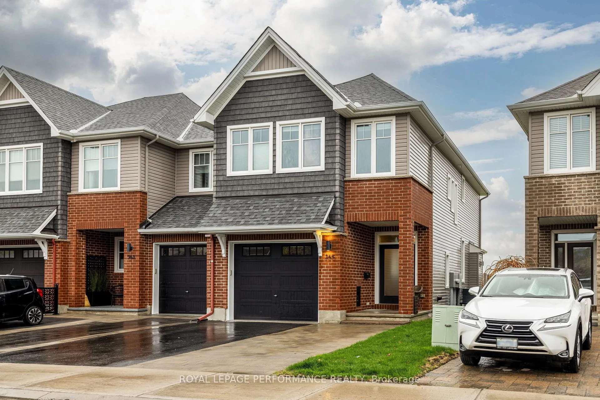 Photo 2 of 365 Mishawashkode Street, Ottawa, Camelot — HOMEH