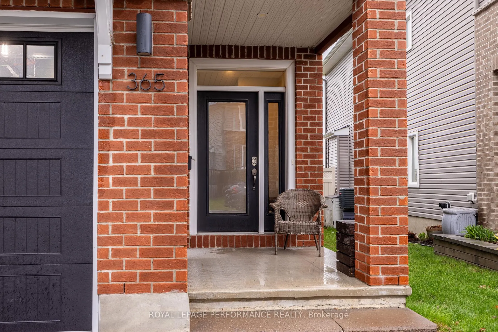 Photo 3 of 365 Mishawashkode Street, Ottawa, Camelot — HOMEH