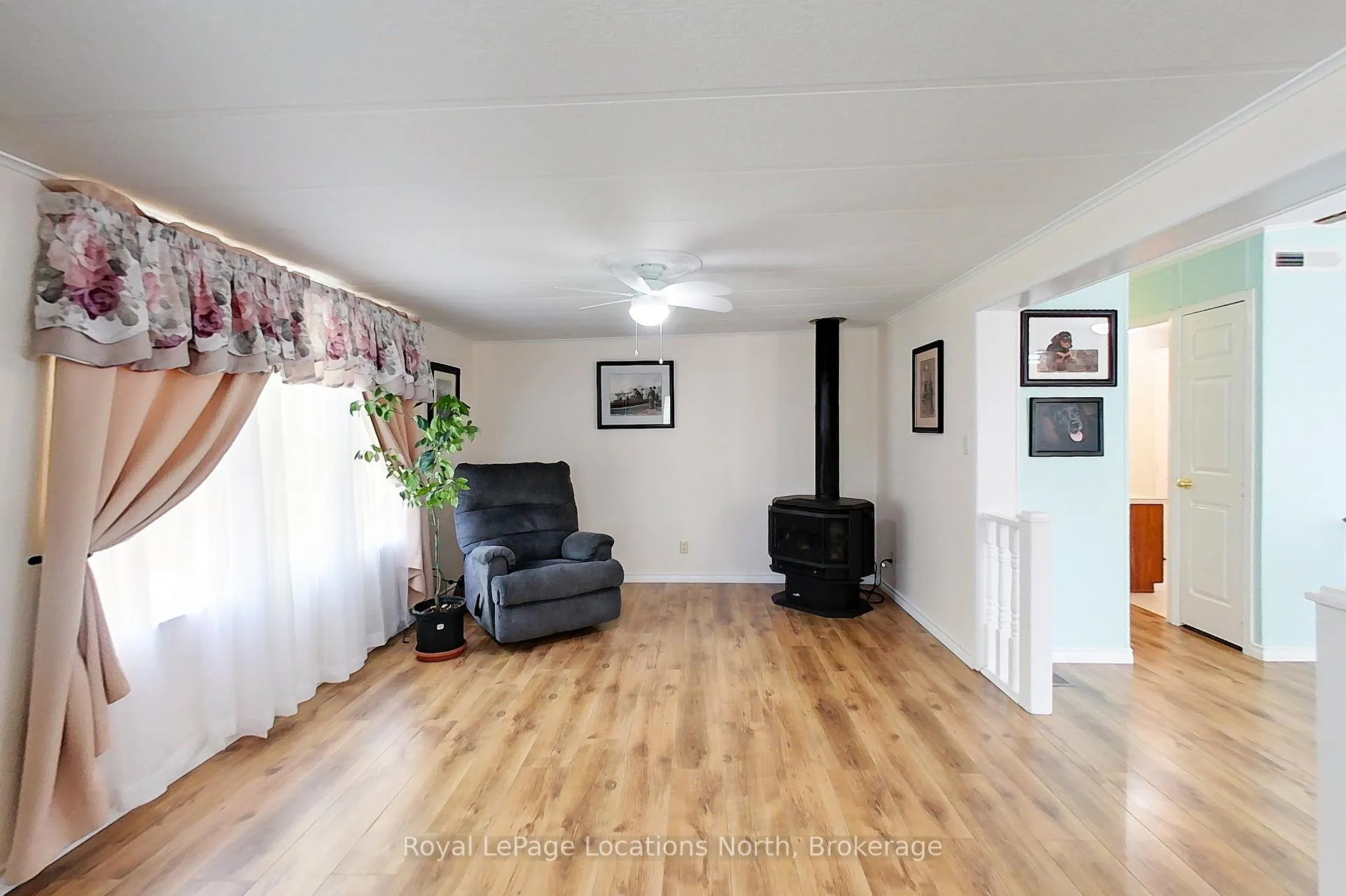 Photo 8 of 55 Topaz Street, Wasaga Beach — HOMEH