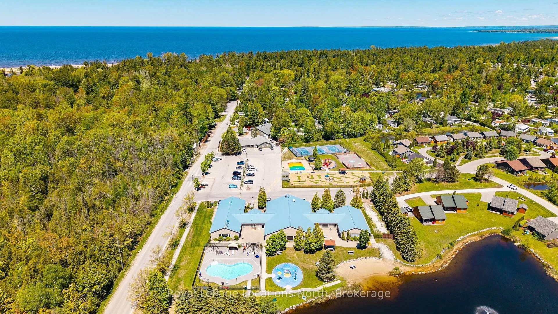Photo 31 of 55 Topaz Street, Wasaga Beach — HOMEH