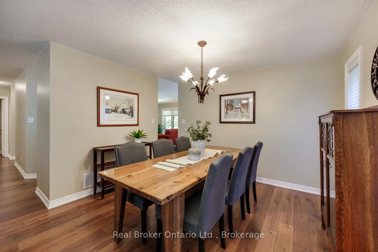 Photo 11 of 39 Valleycrest Drive, Clarington, Courtice — HOMEH