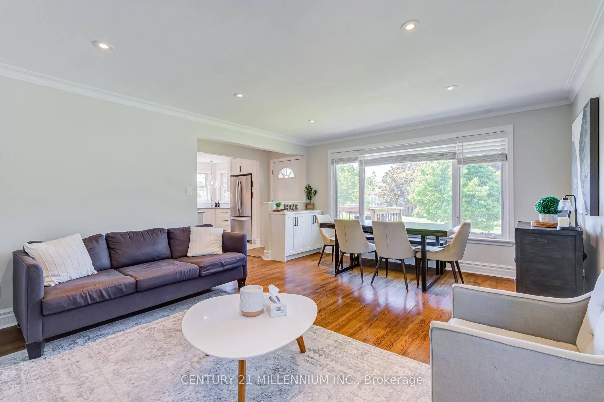 Photo 5 of 9 Prince Charles Drive, Halton Hills, Georgetown — HOMEH