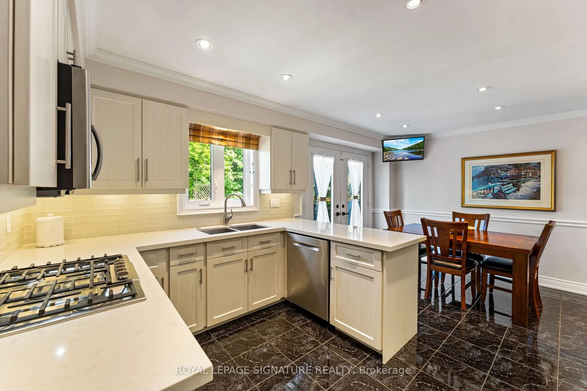 Photo 19 of 74 Willis Road, Vaughan, East Woodbridge — HOMEH
