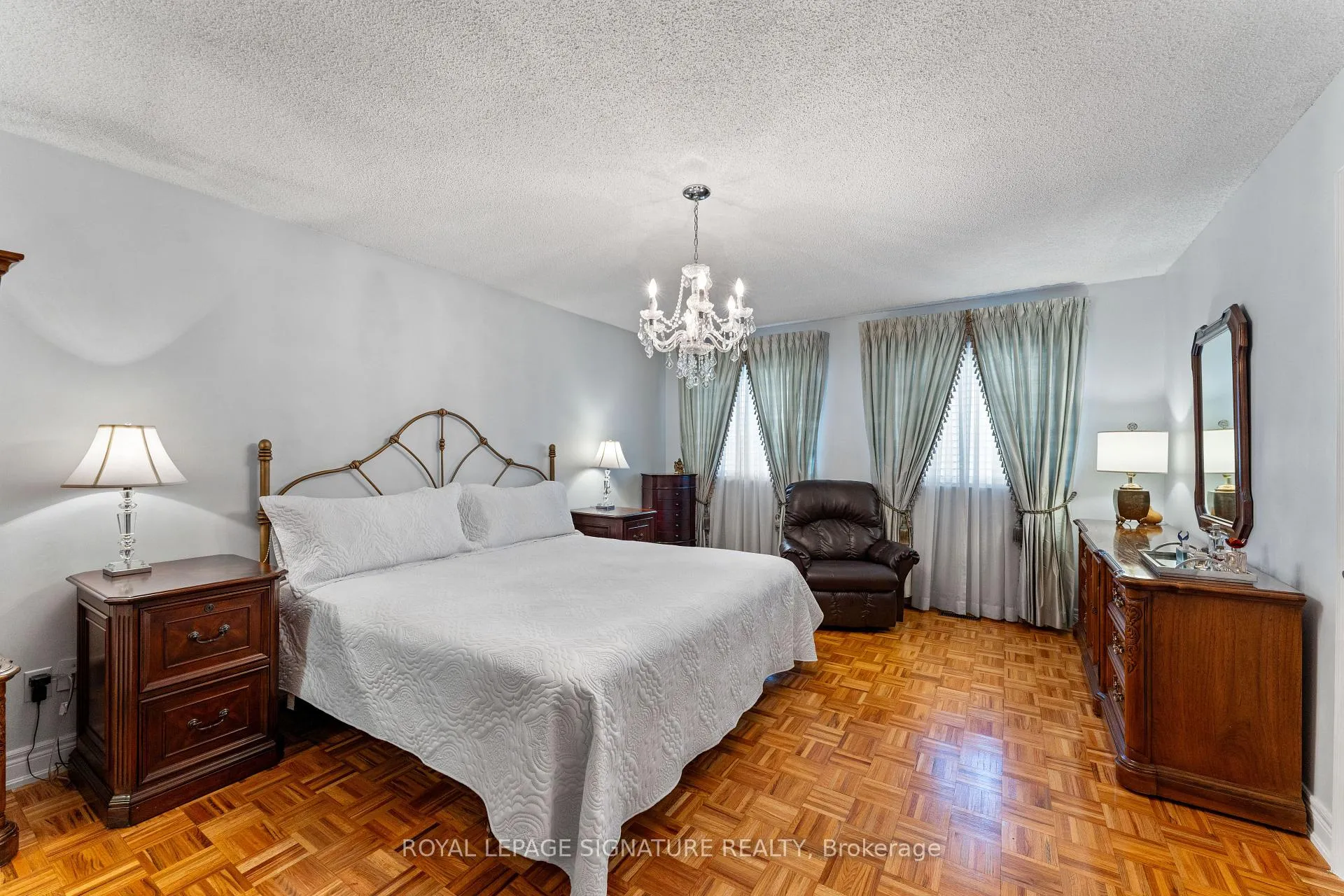 Photo 22 of 74 Willis Road, Vaughan, East Woodbridge — HOMEH