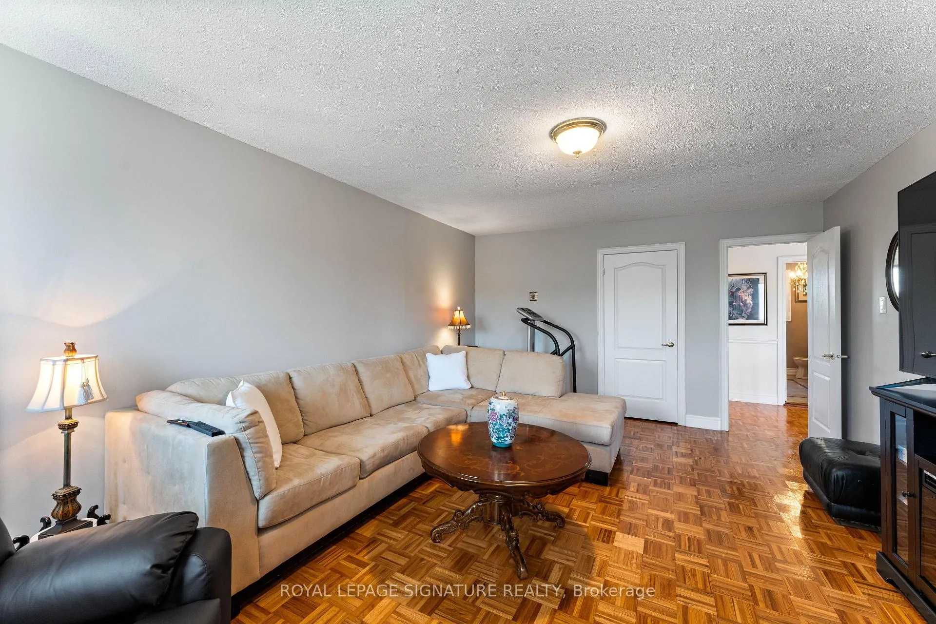Photo 26 of 74 Willis Road, Vaughan, East Woodbridge — HOMEH