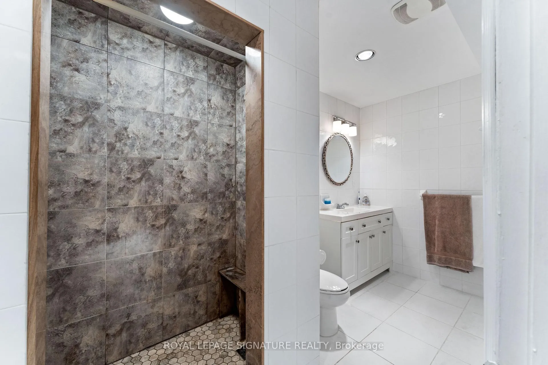 Photo 37 of 74 Willis Road, Vaughan, East Woodbridge — HOMEH