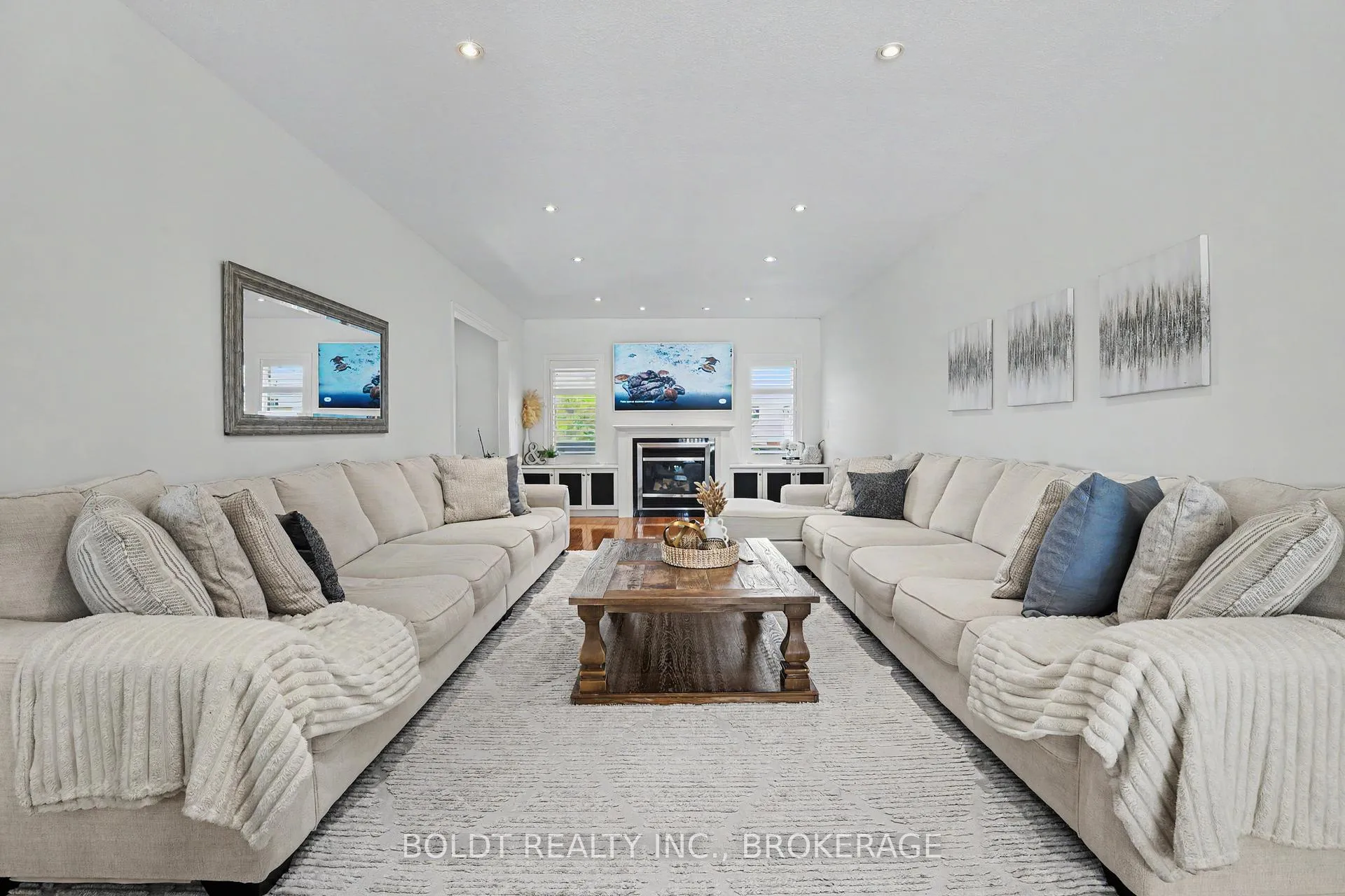 Photo 4 of 1504 Upper Sherman Avenue, Hamilton, Butler — HOMEH