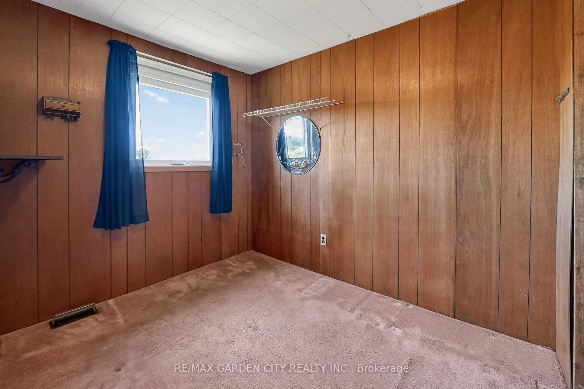 Photo 11 of 1651 Second Avenue, St. Catharines, Rural Fourth — HOMEH