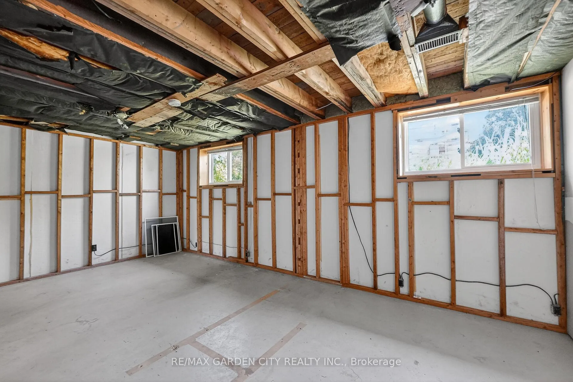 Photo 18 of 1651 Second Avenue, St. Catharines, Rural Fourth — HOMEH