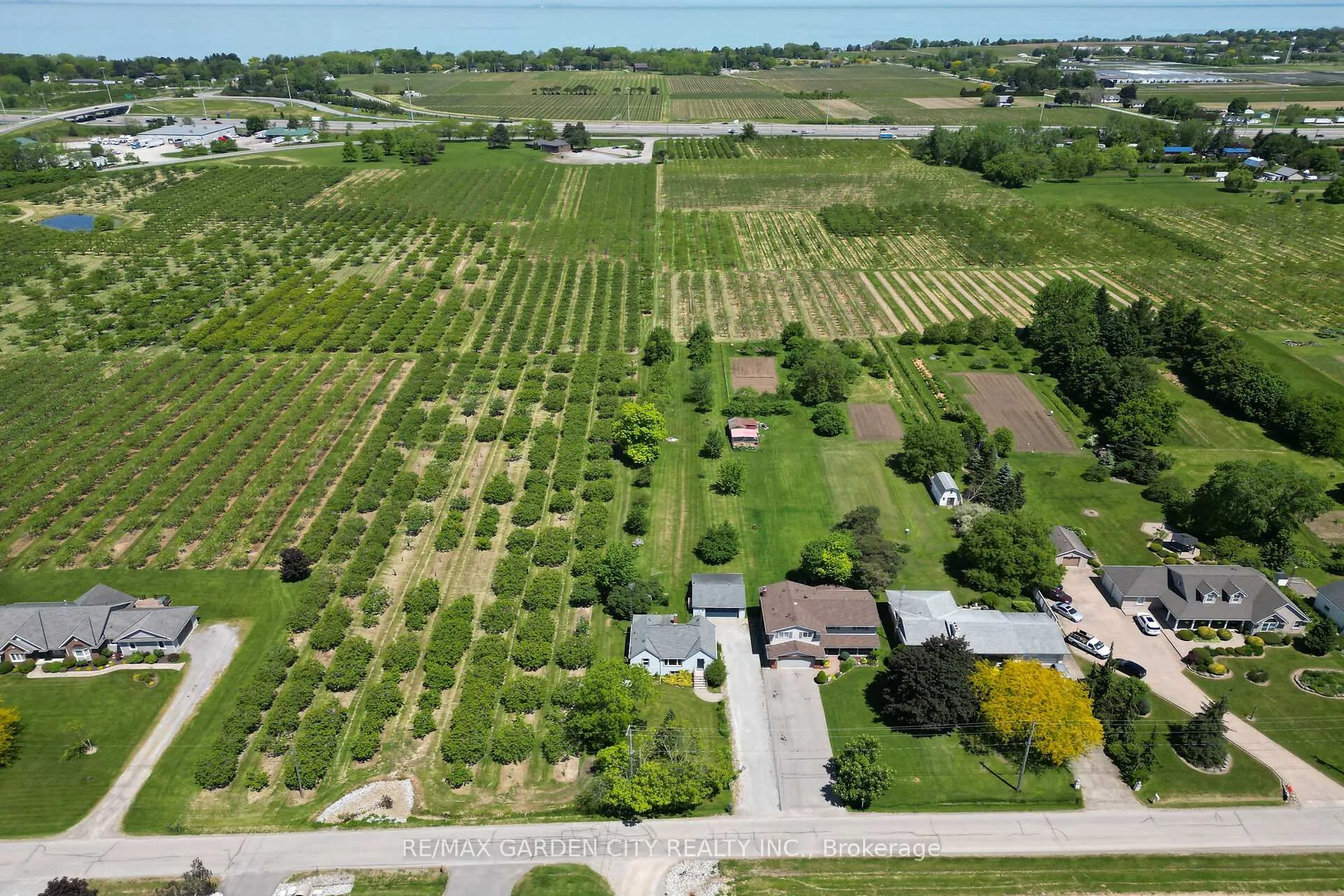 Photo 30 of 1651 Second Avenue, St. Catharines, Rural Fourth — HOMEH