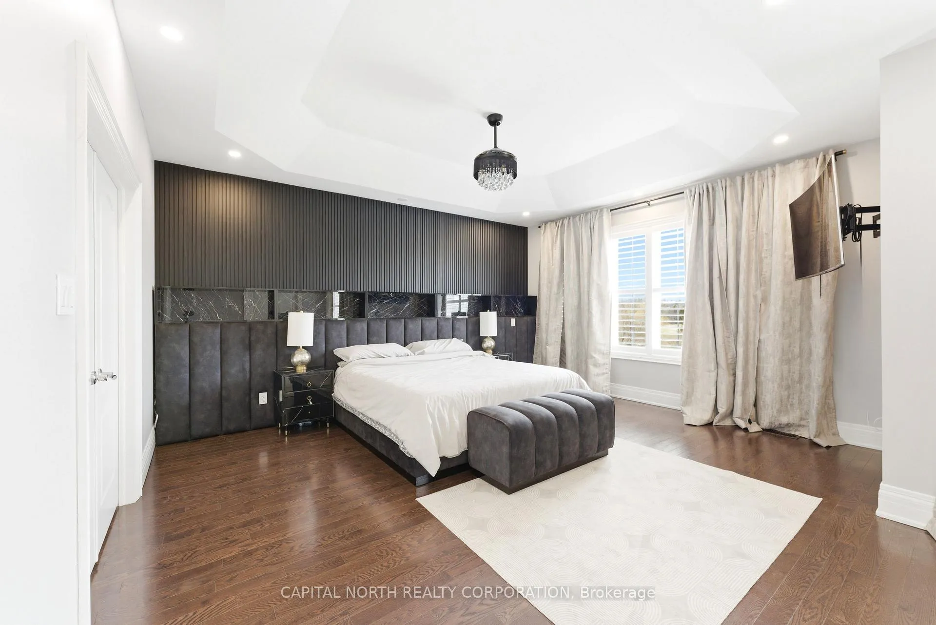 Photo 29 of 28 James Stokes Court, King, King City — HOMEH