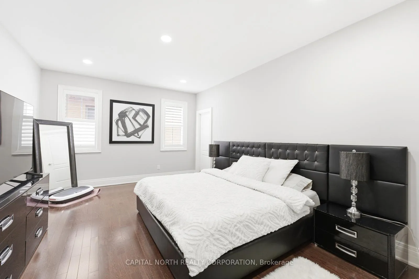 Photo 36 of 28 James Stokes Court, King, King City — HOMEH