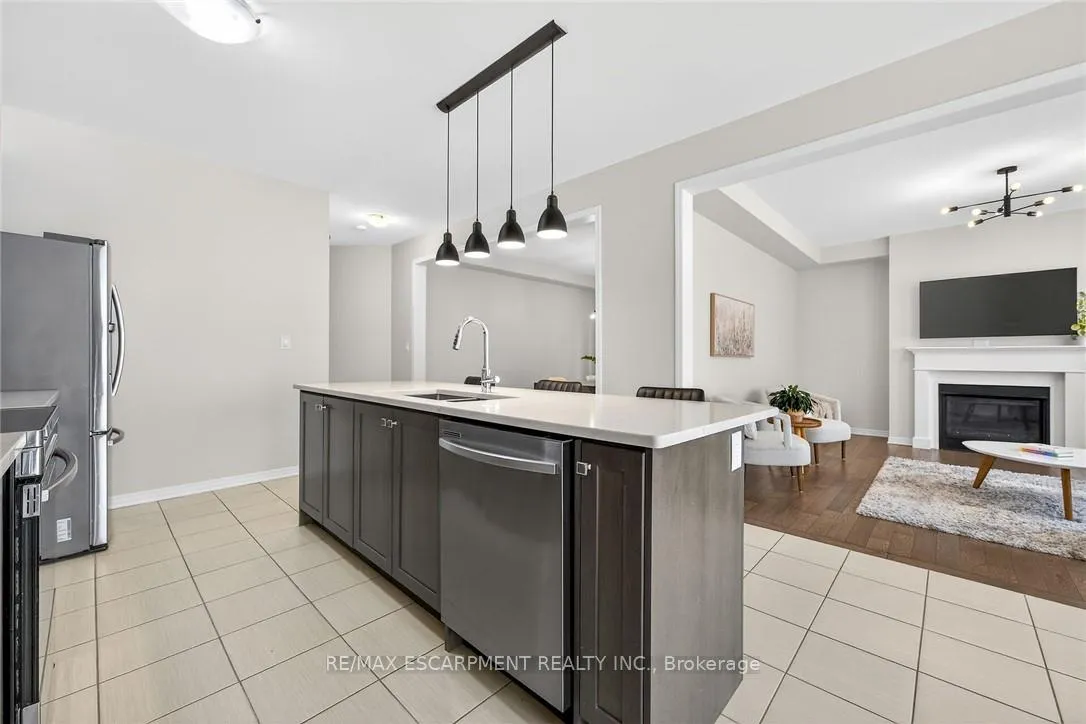 Photo 13 of 20 Armes Street, Hamilton, Binbrook — HOMEH
