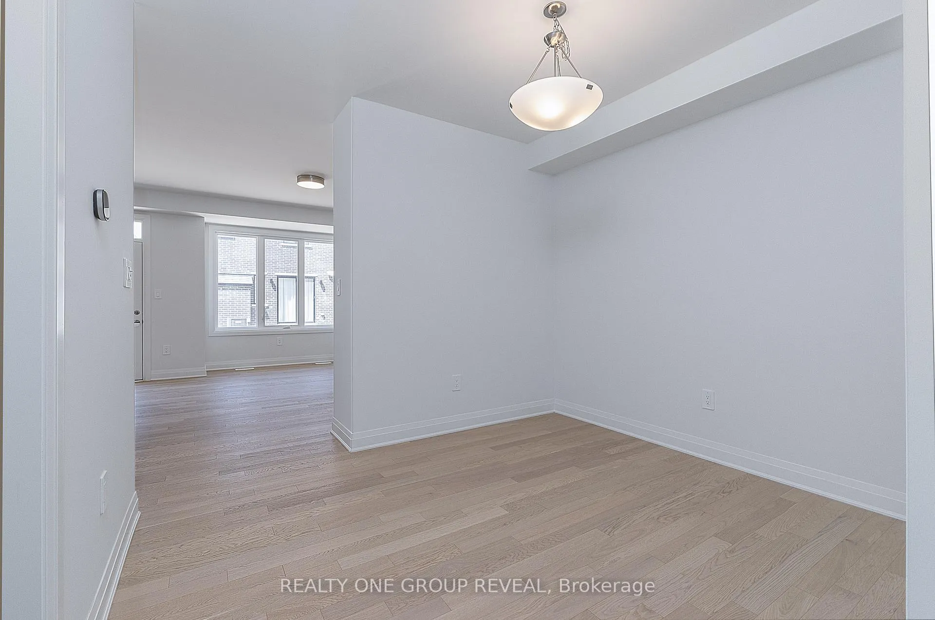 Photo 9 of 130 Leslie Richards Street, Markham, Rural Markham — HOMEH
