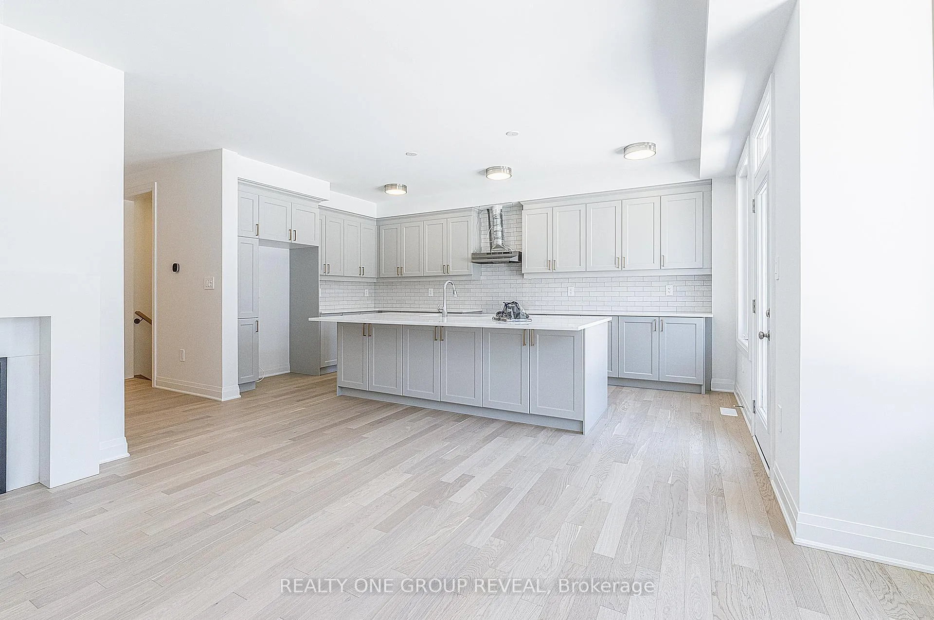 Photo 11 of 130 Leslie Richards Street, Markham, Rural Markham — HOMEH