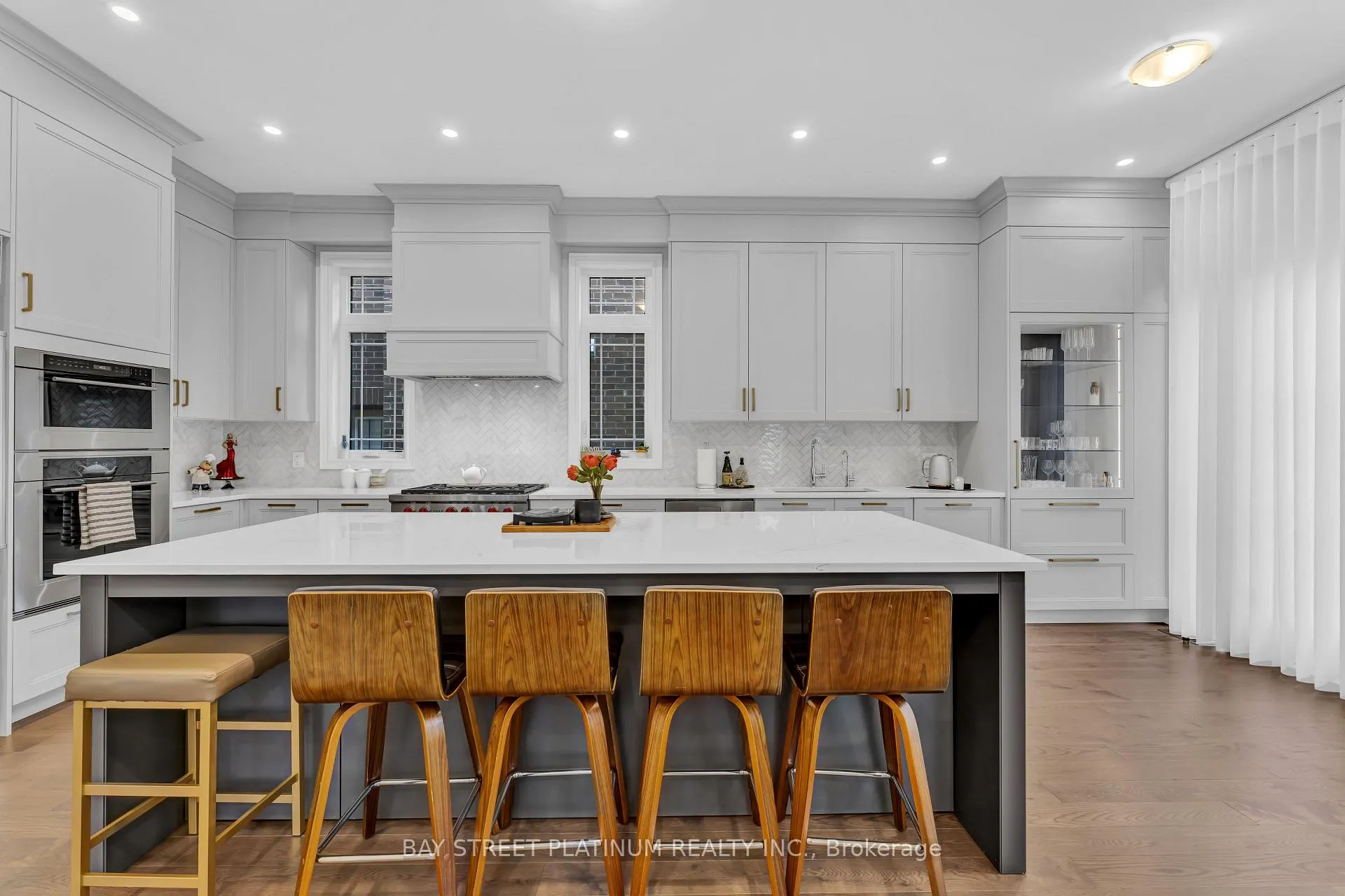 Photo 19 of 18 Woodgate Pines Drive, Vaughan, Kleinburg — HOMEH