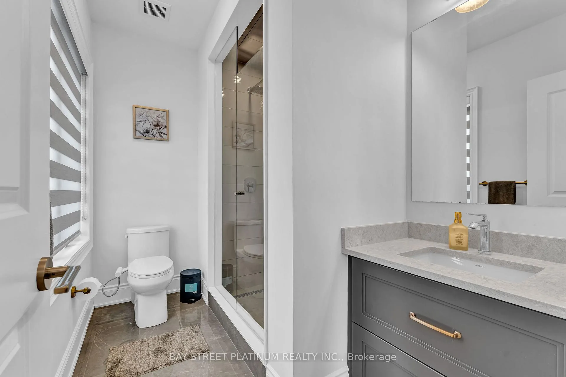 Photo 40 of 18 Woodgate Pines Drive, Vaughan, Kleinburg — HOMEH
