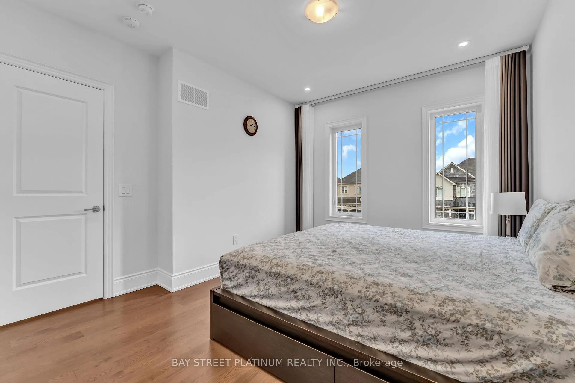 Photo 46 of 18 Woodgate Pines Drive, Vaughan, Kleinburg — HOMEH