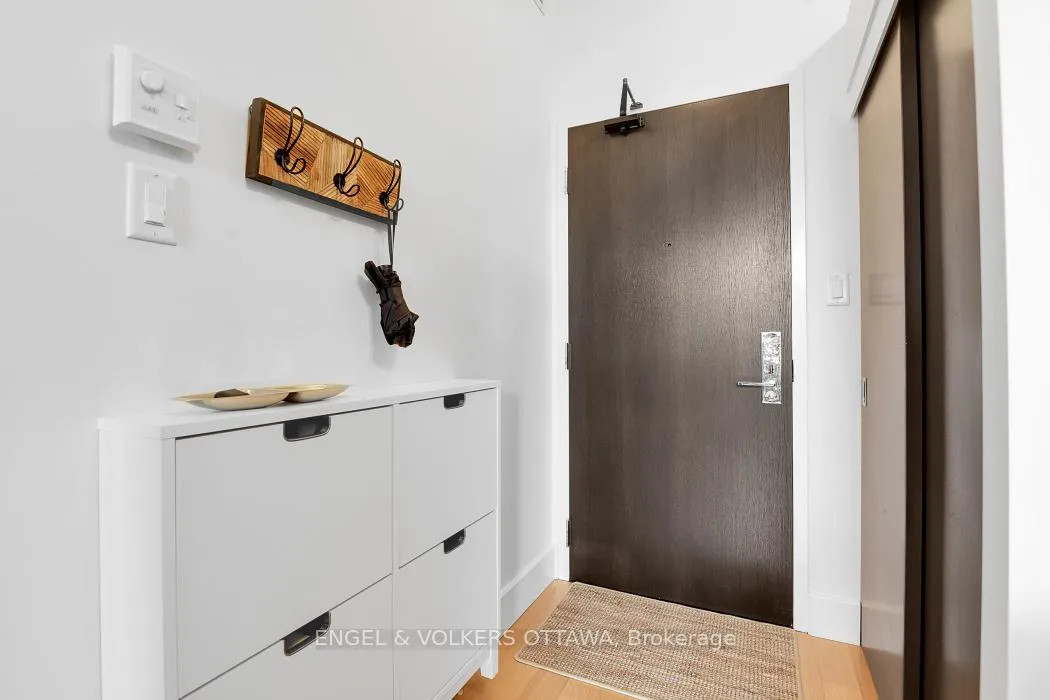 Photo 3 of Unit 201, 108 Third Avenue, Ottawa, Glebe — HOMEH