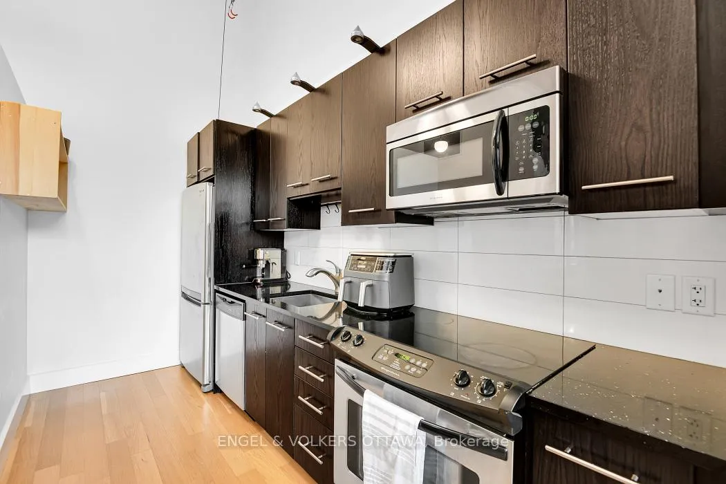 Photo 8 of Unit 201, 108 Third Avenue, Ottawa, Glebe — HOMEH