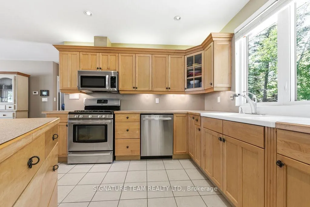 Photo 13 of 112 Eno Road, Killaloe, Hagarty and Richards, Killaloe/Round Lake — HOMEH