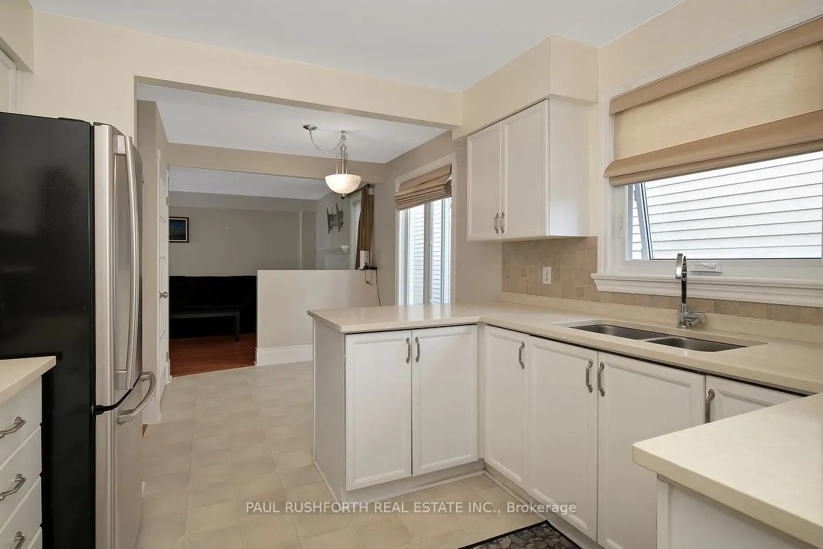 Photo 12 of 90 Acklam Terrace, Ottawa, Kanata - Morgan's Grant/South March — HOMEH